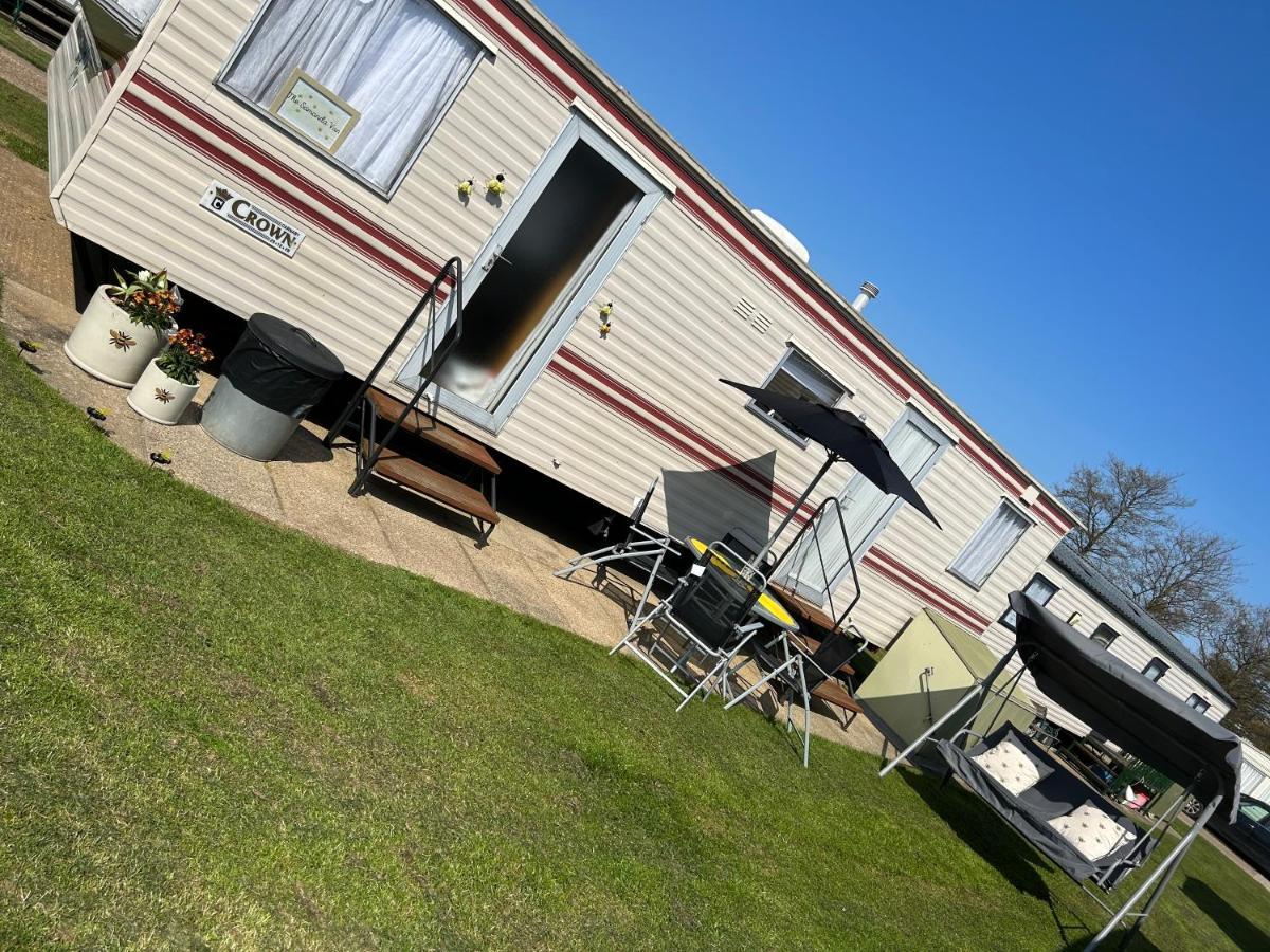 The Samanda Van Newport Caravan Park Hotel เฮมสบี ภายนอก รูปภาพ